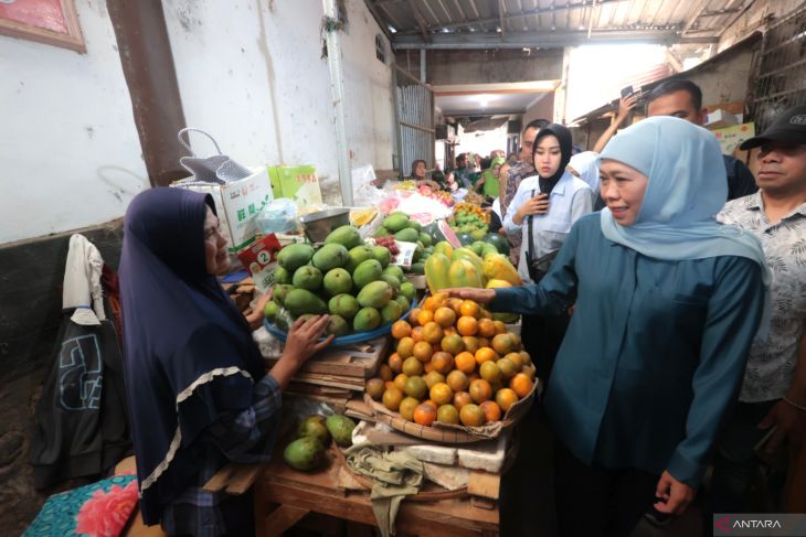 Kampanye Khofifah di Pasar Sayur Magetan