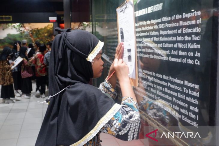 Siswa SD Bawamai kunjungi Museum Kalbar