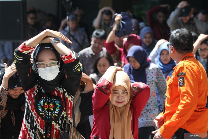 Simulasi penanganan tanggap darurat bencana