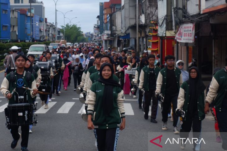 HUT ke-253 Kota Pontianak pemerintah adakan jalan sehat