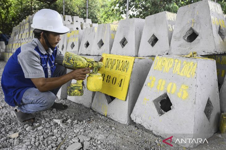 Pembuatan substrat untuk tranplantasi terumpu karang