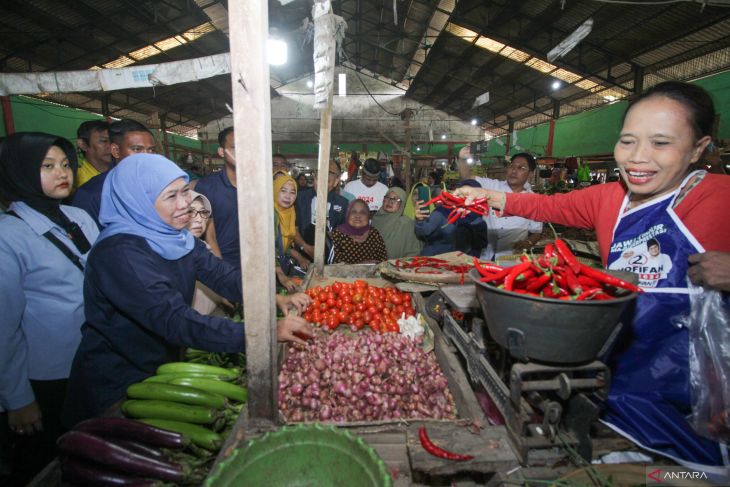 Kampanye calon Gubernur Jawa Timur Khofifah di Sidoarjo