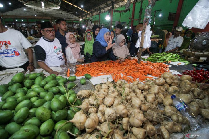 Kampanye calon Gubernur Jawa Timur Khofifah di Sidoarjo