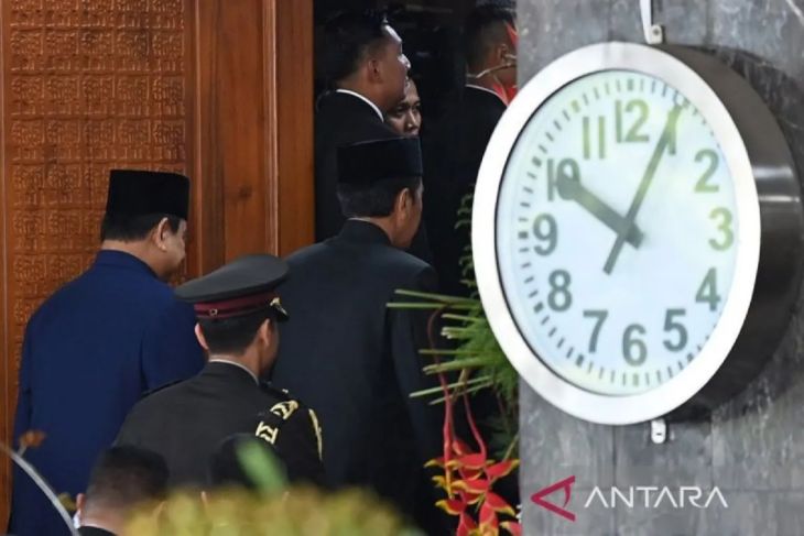 Suasana pelantikan presiden dan wakil presiden di MPR