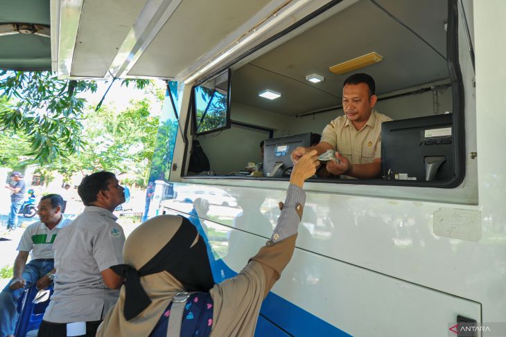 Jemput bola layanan samsat keliling di Aceh