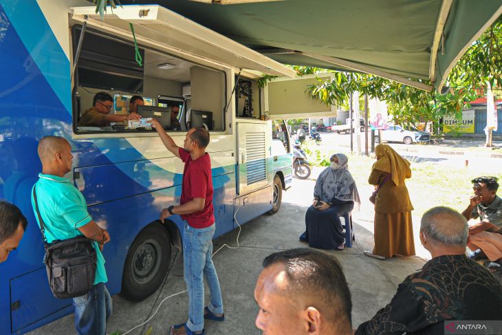 Jemput bola layanan samsat keliling di Aceh