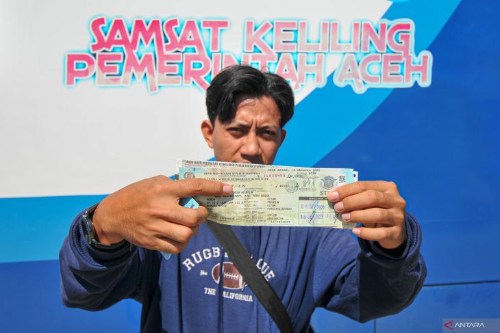 Jemput bola layanan samsat keliling di Aceh