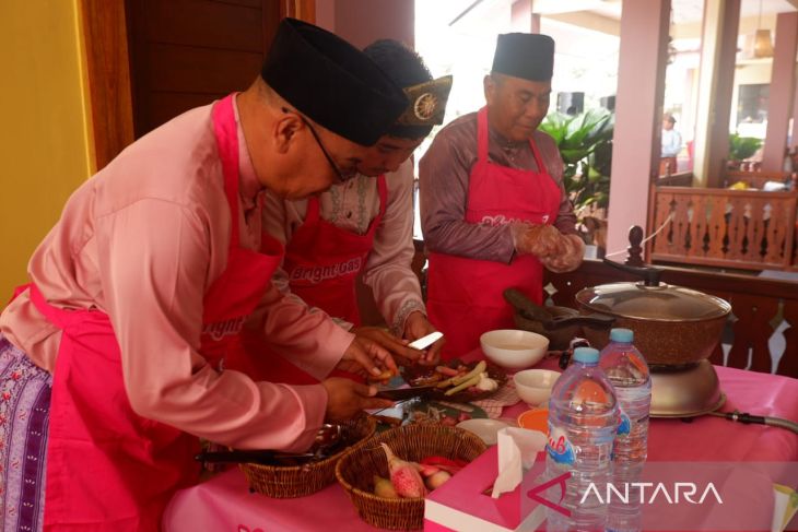 Lomba Masak Asam Pedas Festival Melayu Kalbar XIII