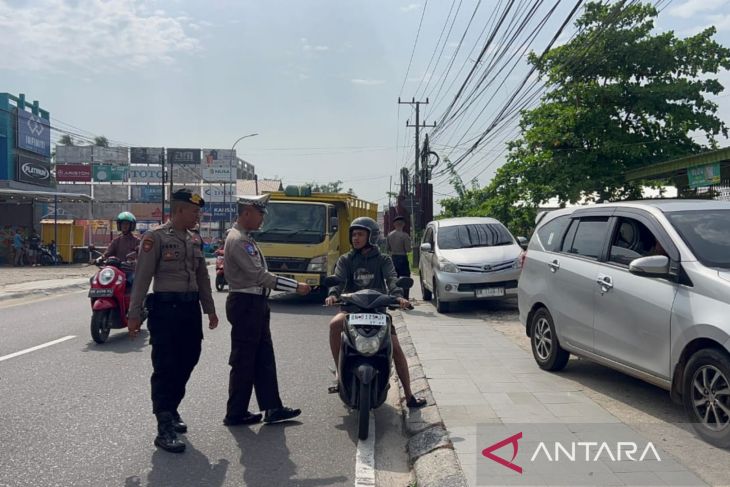 Razia gabungan pemeriksaan kendaraan bermotor di Pangkalpinang