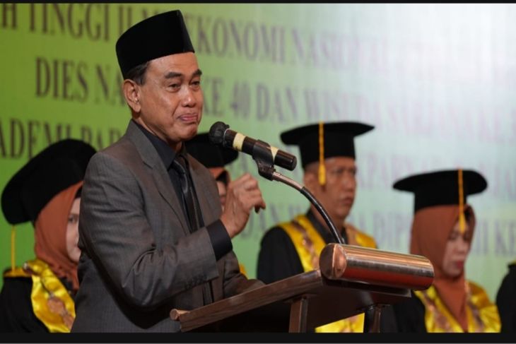 Zairullah hadiri wisuda STIE Nasional dan Akparnas