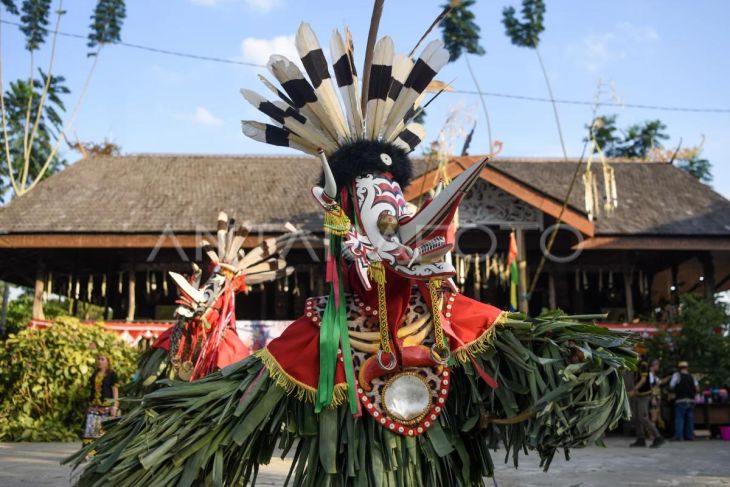 Ritual adat Hudoq Tahari di Samarinda