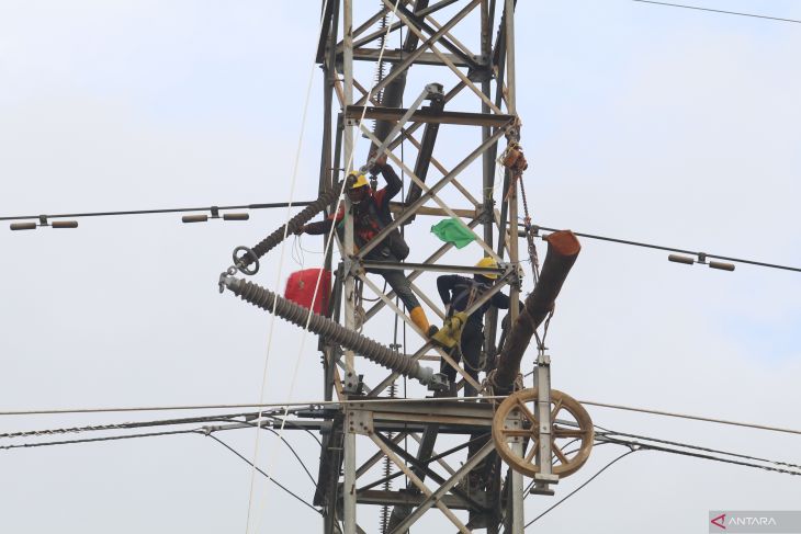 Program bantuan pasang baru listrik