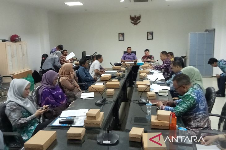 ADV - DPRD Banjarmasin bahas Raperda pemberian insentif investasi 