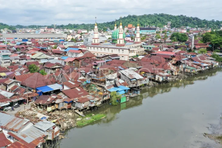 Penataan kawasan bantaran Sungai Karang Mumus Samarinda