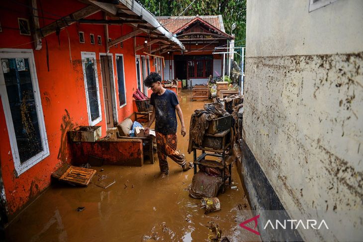 Banjir bandang rendam 500 KK di Banjaran Kabupaten Bandung