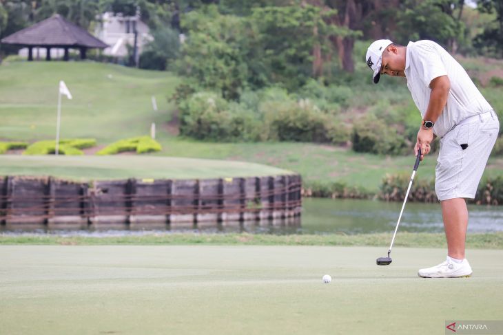 Turnamen golf Jotosen Spectacular Wali Kota Cup