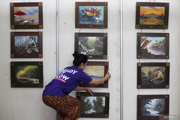 Pasar Seni Lukis Indonesia di Surabaya