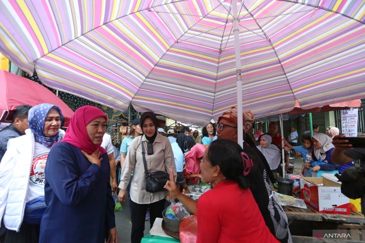 Khofifah kunjungi Pasar Babaan Surabaya