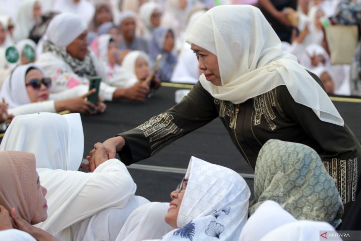 Sholawat Akbar untuk Jawa Timur maju berprestasi