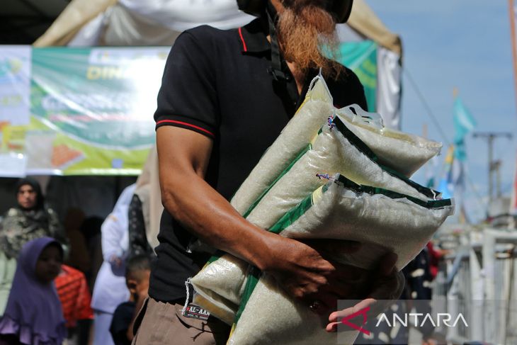 FOTO - Gerakan pangan murah pada hari kesehatan nasional