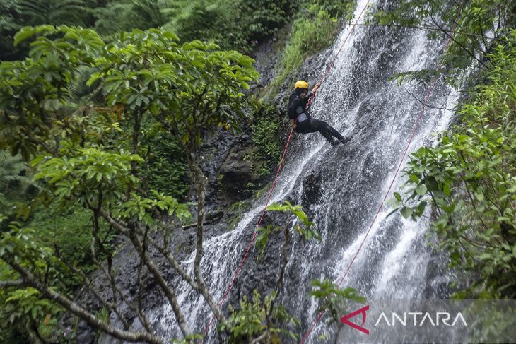 Potensi pariwisata Curug Aseupan