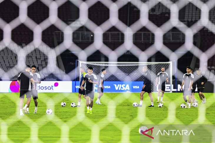 Latihan resmi Timnas Indonesia