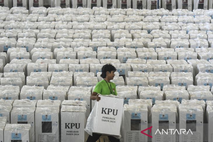 Distribusi logistik Pilkada ke kecamatan di Kabupaten Tangerang