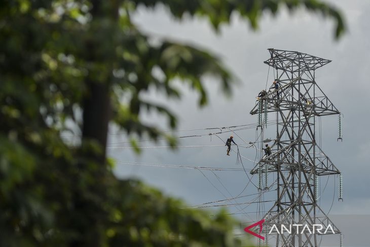 Kebutuhan infrastruktur tenaga listrik dalam negeri