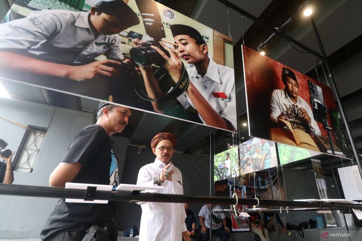 Pameran foto Santri di Kediri