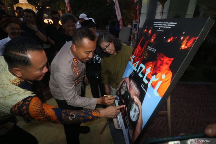 Pameran foto Santri di Kediri