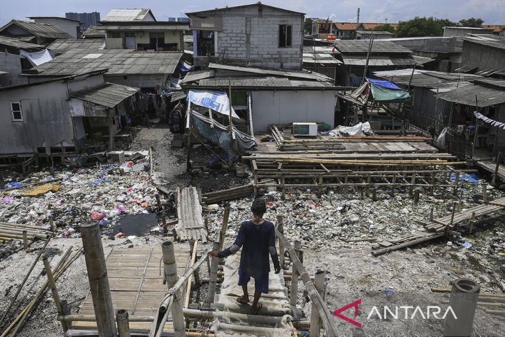 Pemukiman Kampung Dadap dipenuhi sampah