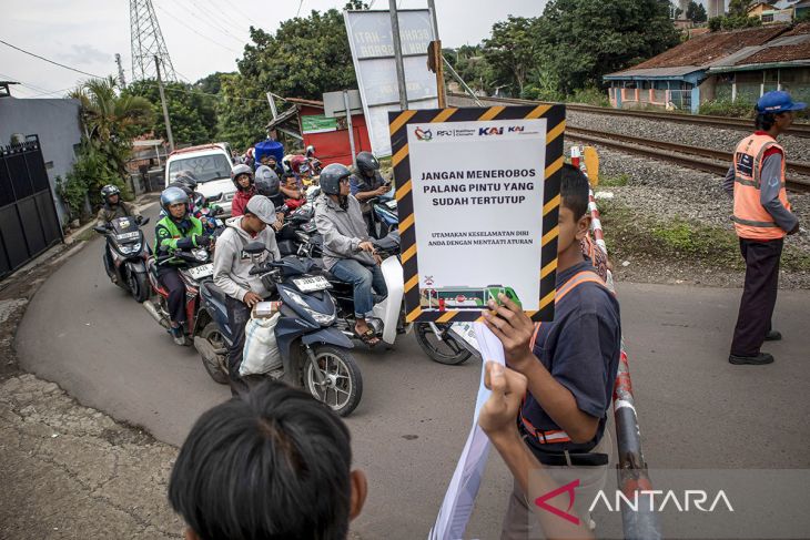 Sosialisasi keselamatan perlintasan sebidang