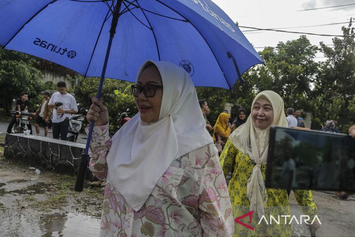 Ratu Atut Chosiyah gunakan hak pilihnya