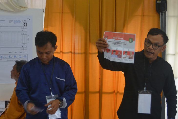 Perhitungan suara Pilkada di Lapas IIA Pontianak