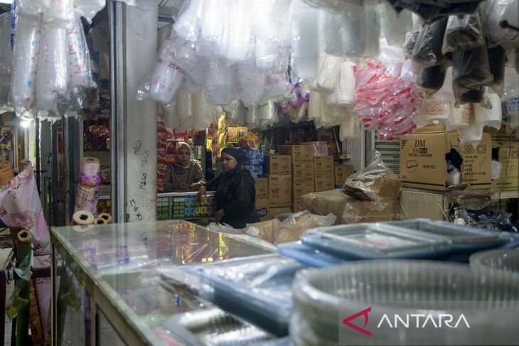 Penggunaan plastik di Indonesia