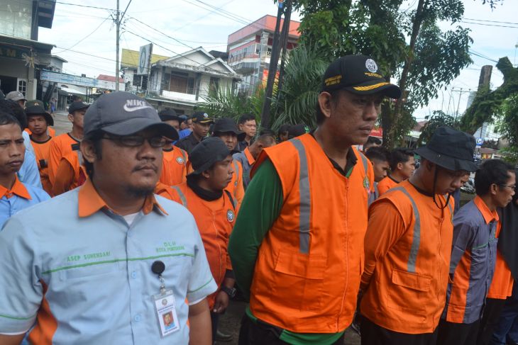 Pemkot Pontianak Berikan Penghargaan PSSU Berprestasi 2024