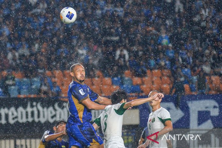 Persib Bandung kalah dari Zhejiang FC