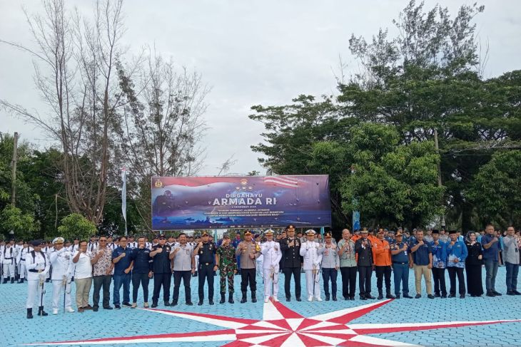 Upacara Peringatan Hari Armada RI di Lanal Babel