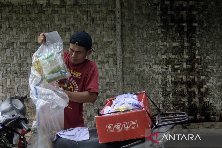 Bantuan Kemensos untuk korban tanah bergerak di Cianjur