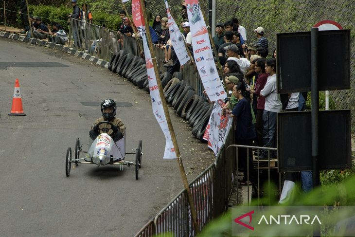 Lomba Kereta Peti Sabun di Bandung