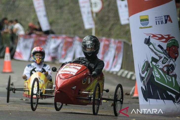 Lomba Kereta Peti Sabun di Bandung