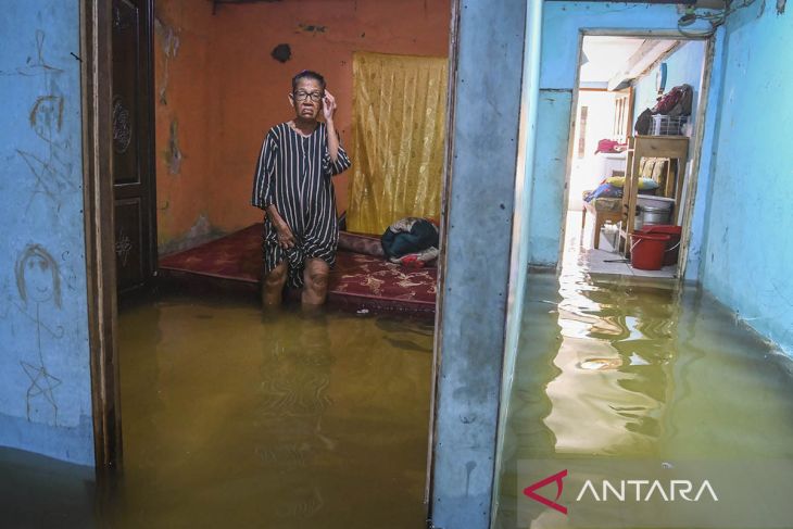 Banjir rob di pesisir Tangerang