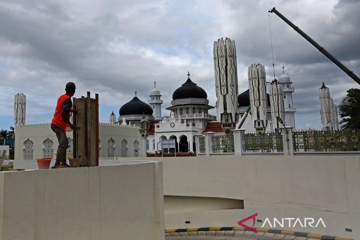 FOTO - Masjid Raya jelang peringatan 20 tahun tsunami