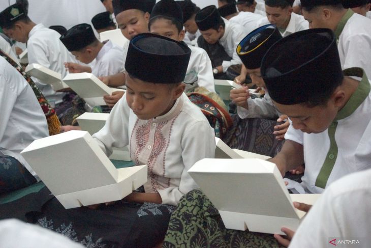 Uji coba program makan bergizi di Jombang