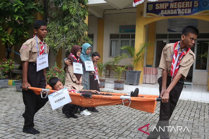 FOTO - Tsunami drill jelang peringatan 20 tahun tsunami Aceh