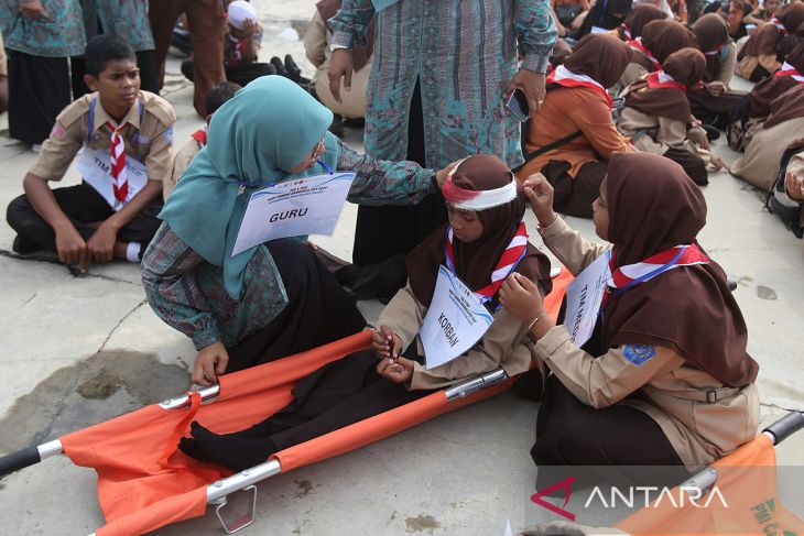 FOTO - Tsunami drill jelang peringatan 20 tahun tsunami Aceh