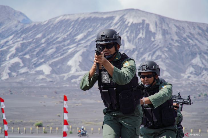 Peringatan HUT ke 58 Polhut di kawasan Gunung Bromo