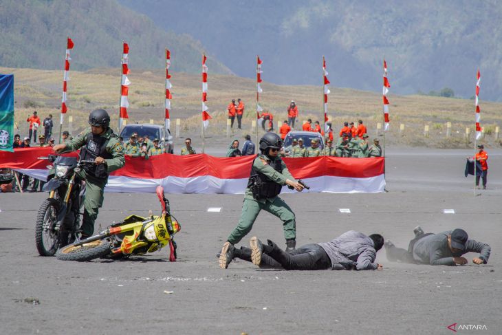 Peringatan HUT ke 58 Polhut di kawasan Gunung Bromo