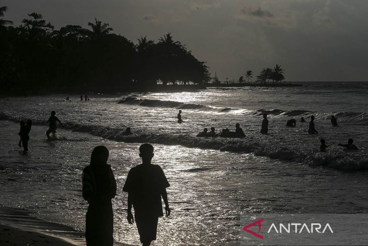 Kawasan wisata Pantai Anyer sepi pengunjung