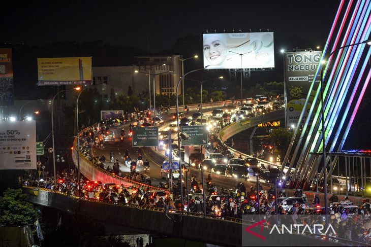 Kemacetan malam pergantian tahun di Bandung